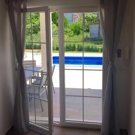 Polo & Apartamento Podstrana